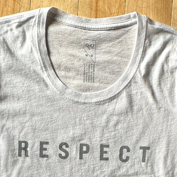 Women's T-shirt Bundle (2) - Picture 3 of 8